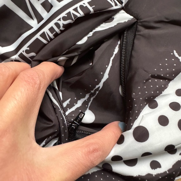 Versus Versace Logo Reversible Crop Puffer / Bomber Jacket - Picture 9 of 9
